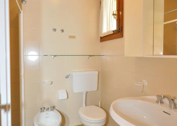 Skorpios * Бибионе